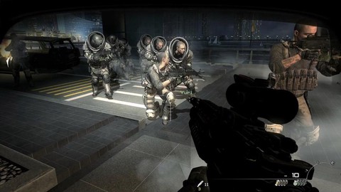 使命召唤8怎么升级